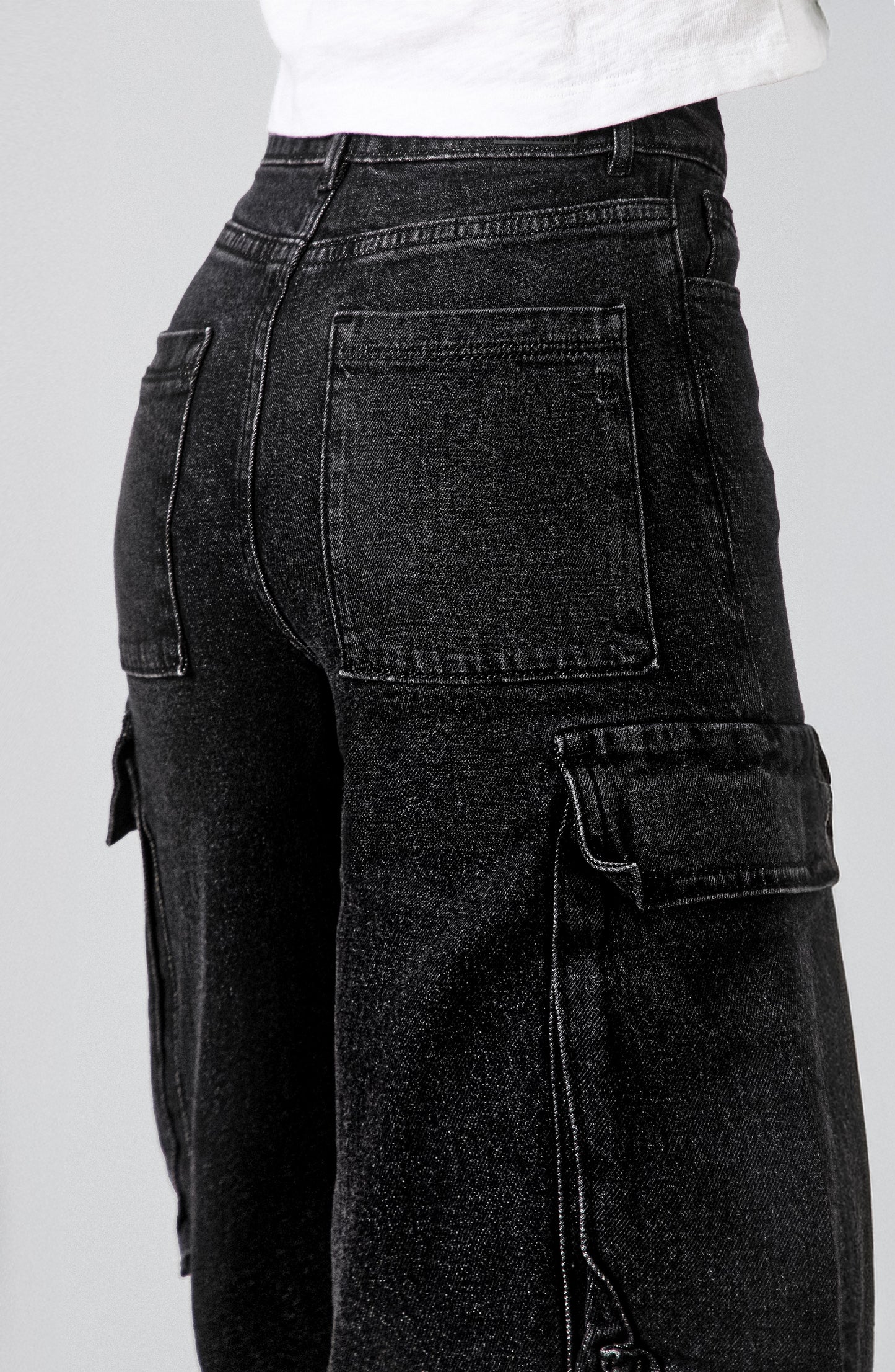 Pantalón Cargo Black